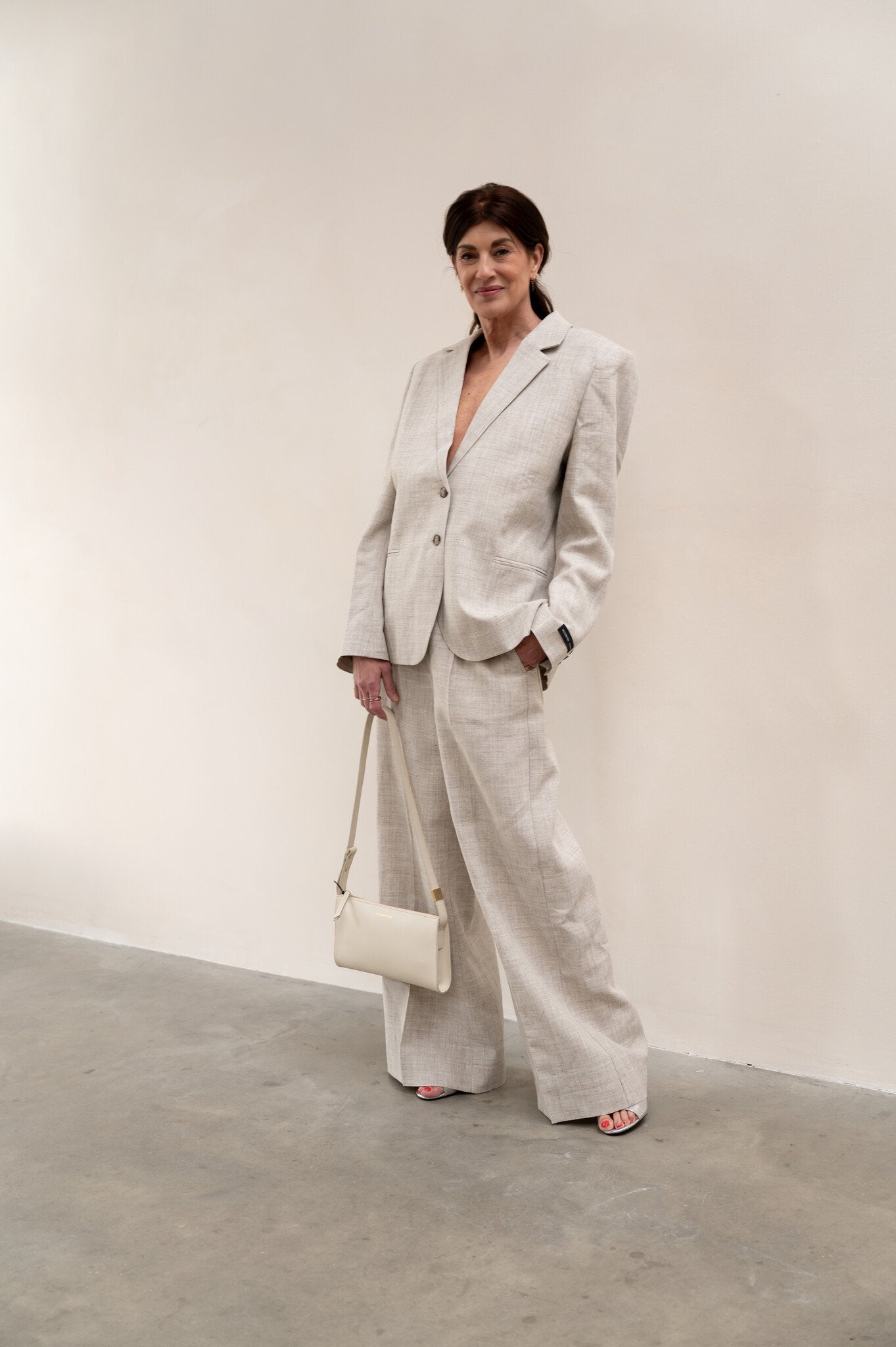 Light Suit Look