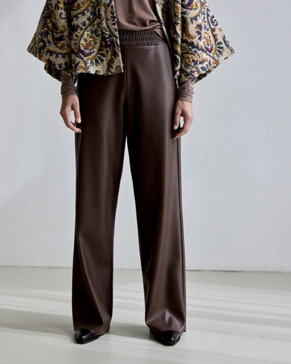 Delphine - Brown