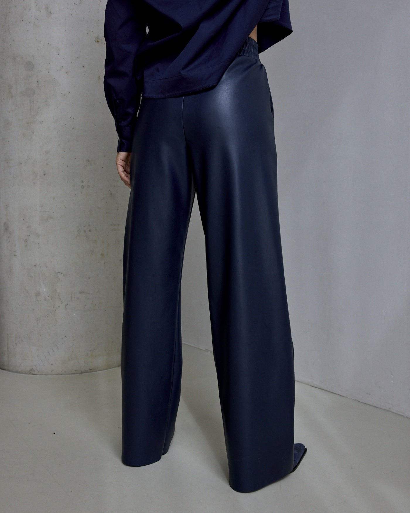 Delphine - Navy