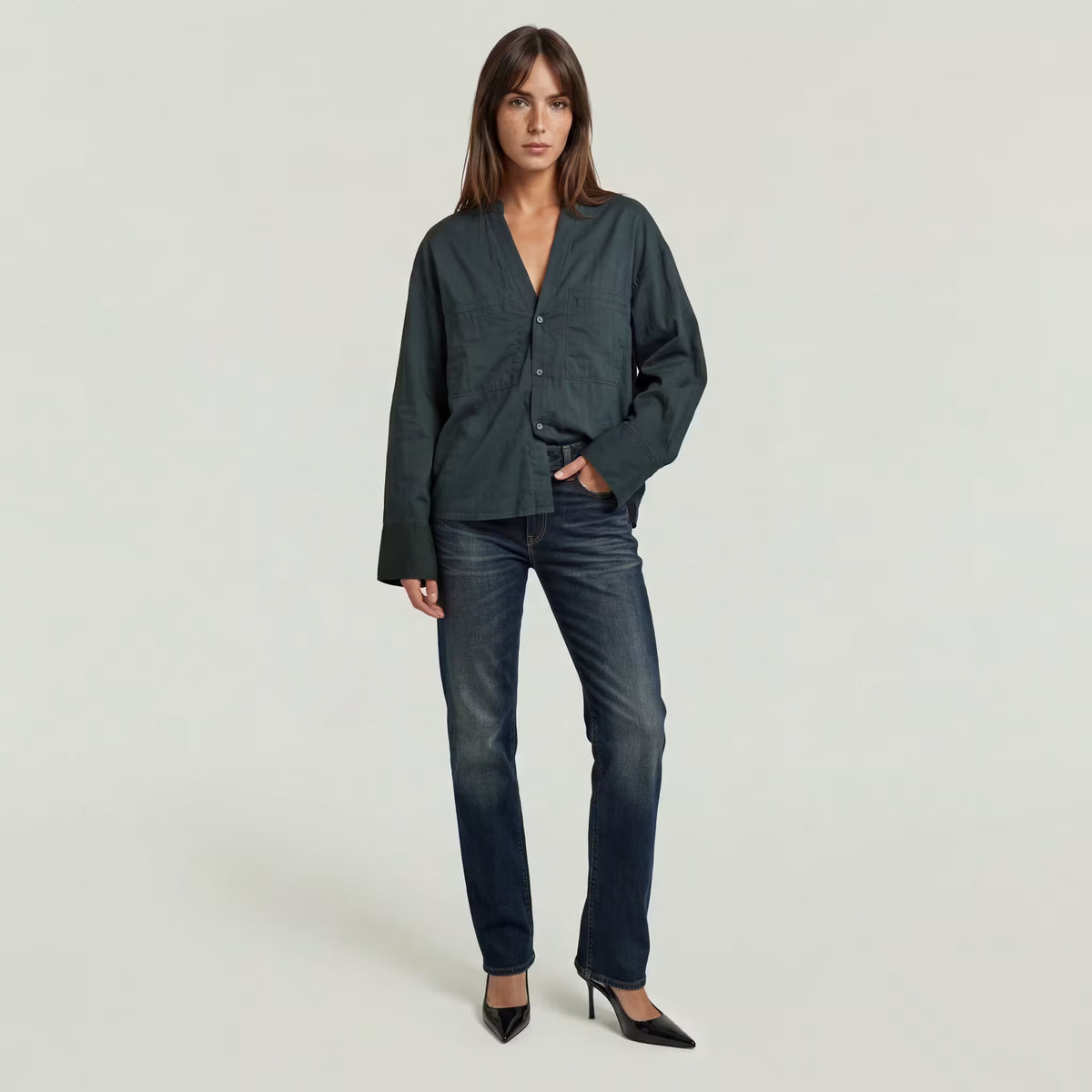 V-neck Shirt L/S - Salute