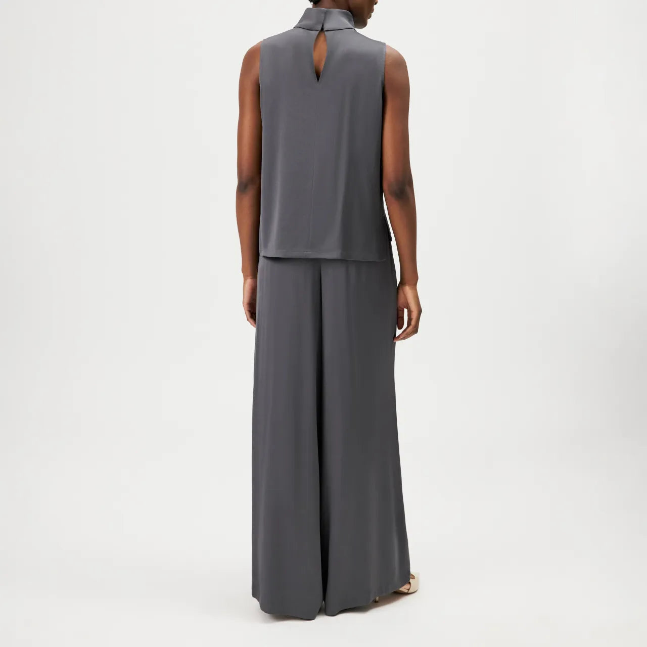 Halira - Grey