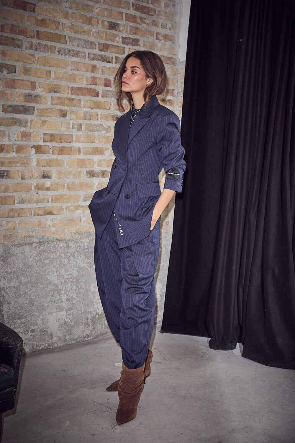 Navy Pin Pleat Pant - Navy