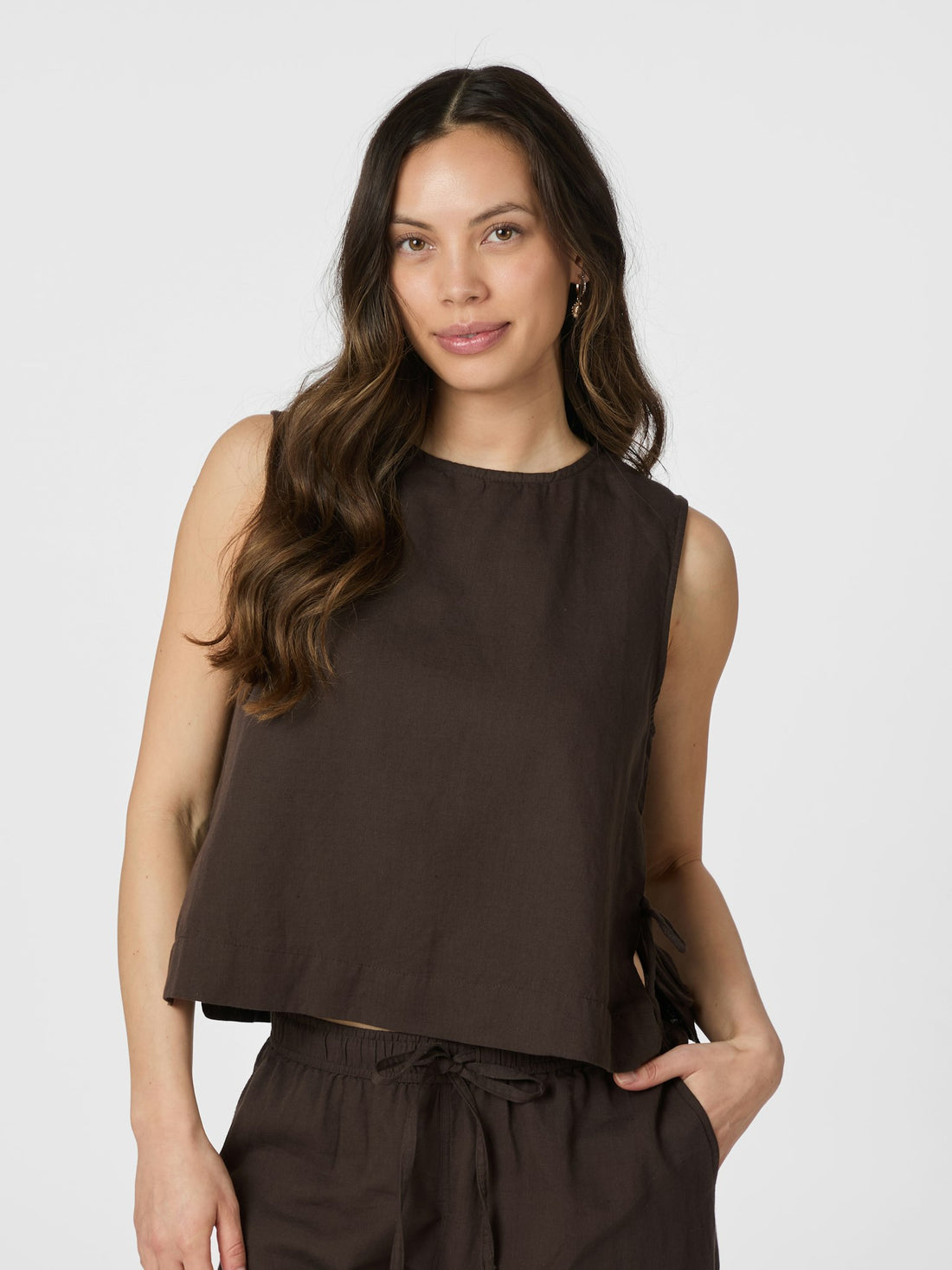 Svetlana Linen Top - Dark Brown