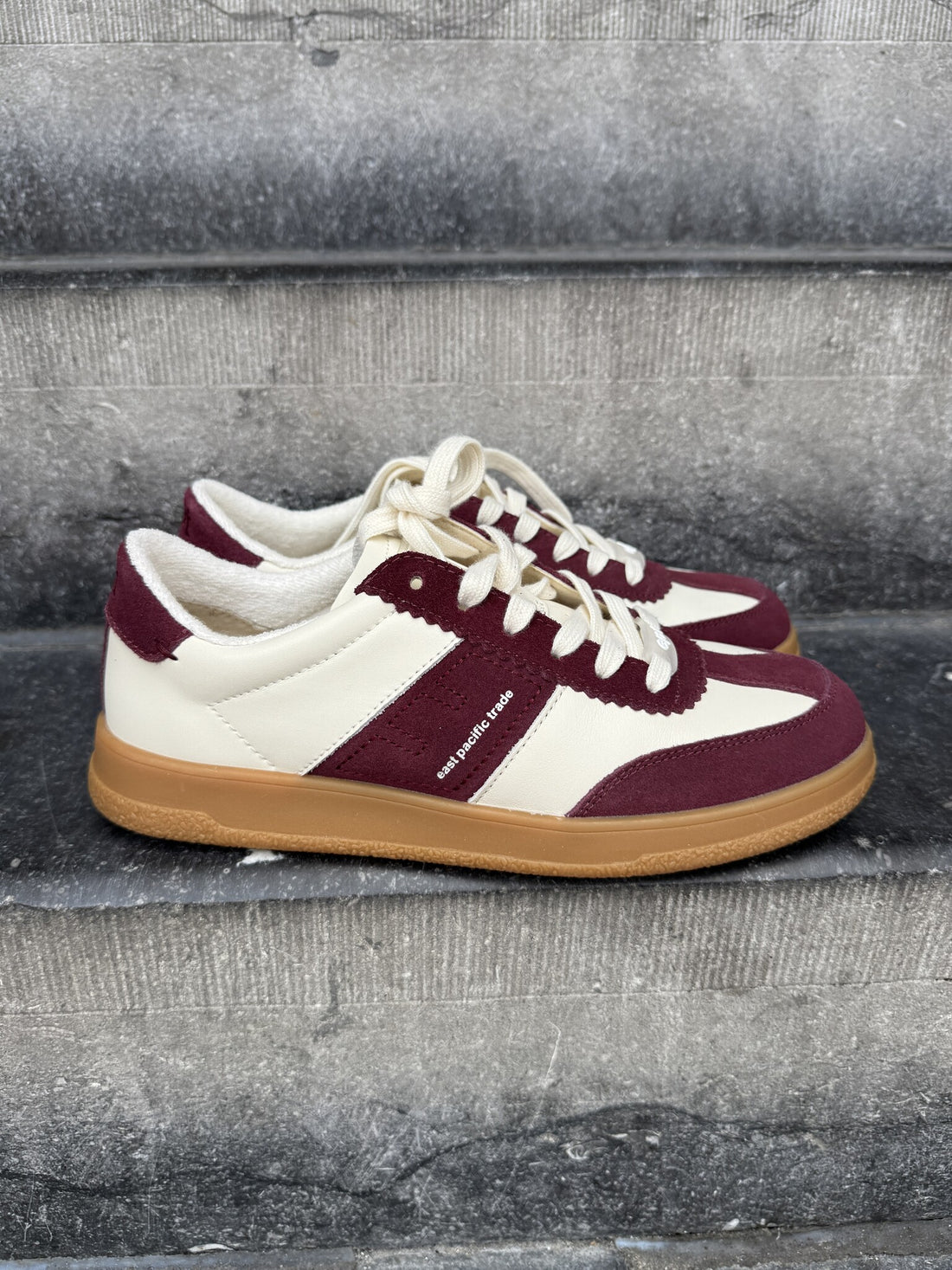 Santos - Tofu Burgundy