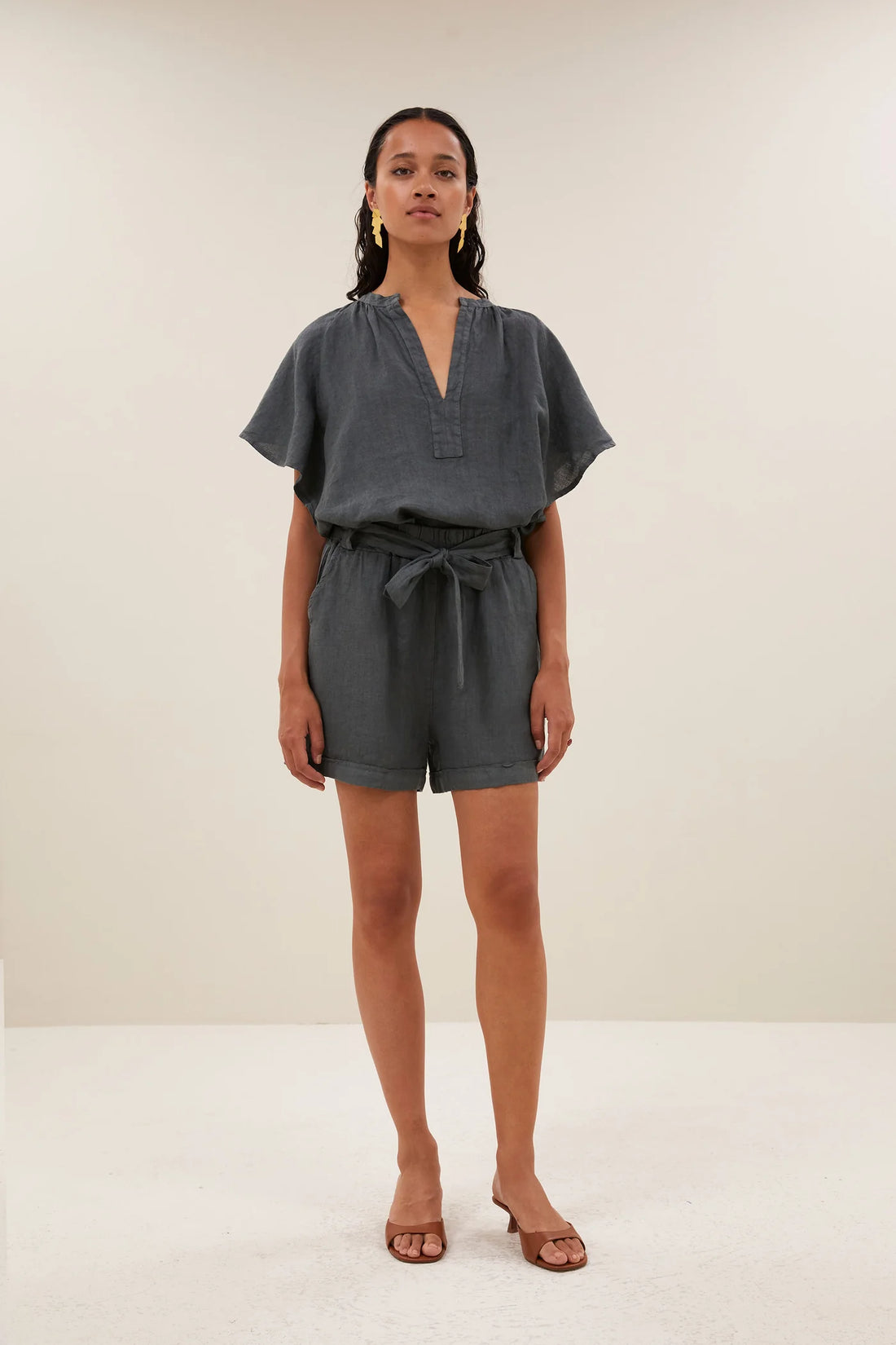 June linen shorts - Charcoal
