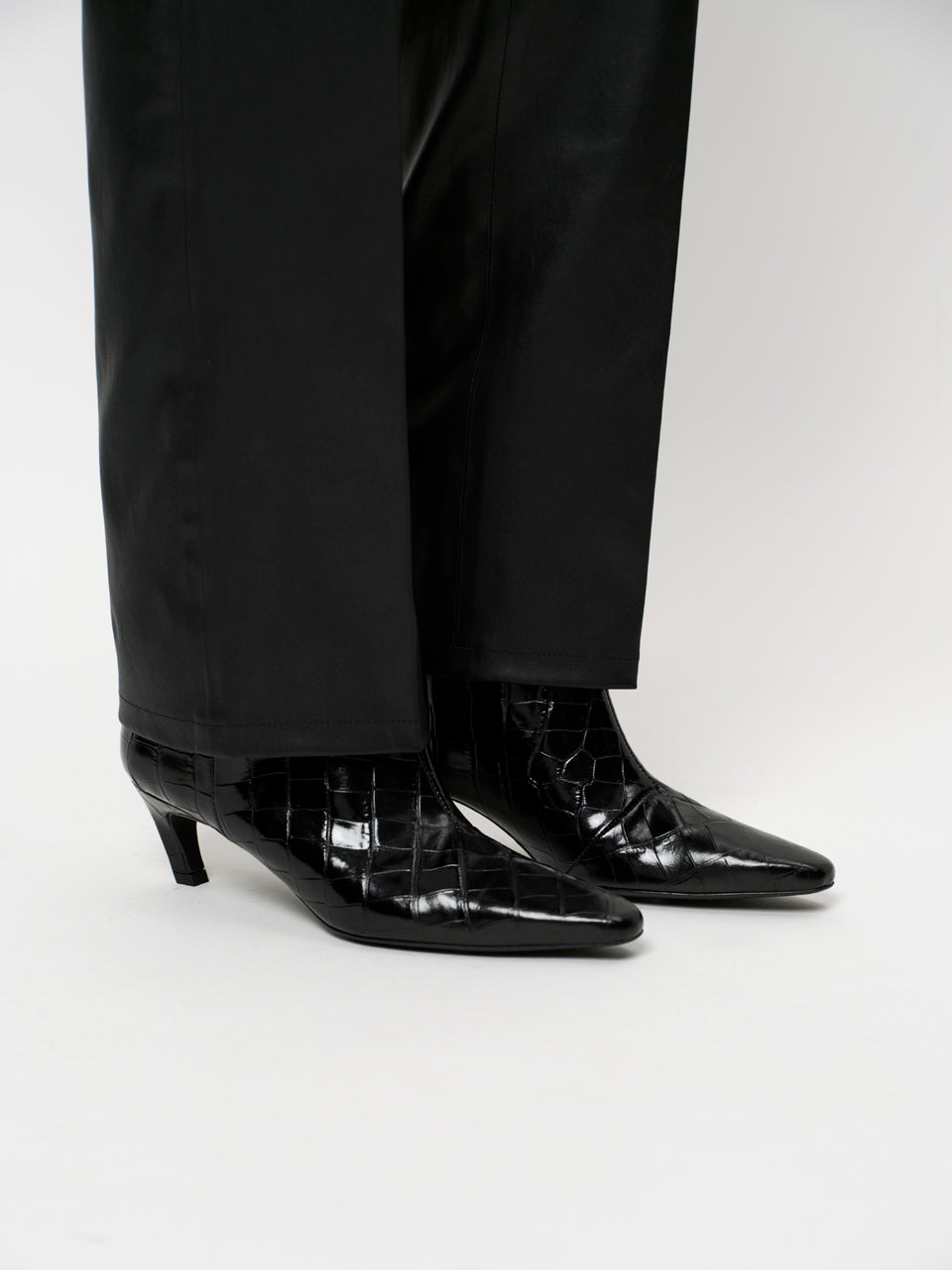 Lova Stretch Leather Pants - Raven