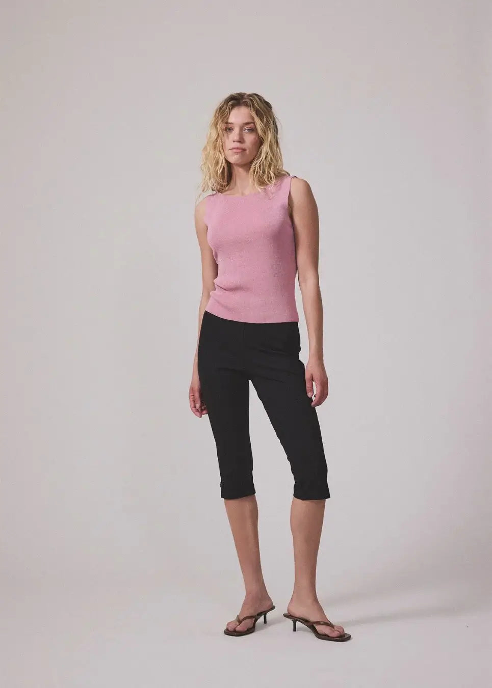 Tanny capri pant - black