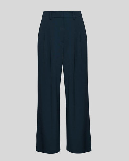 Henrika HW - Sky Captain