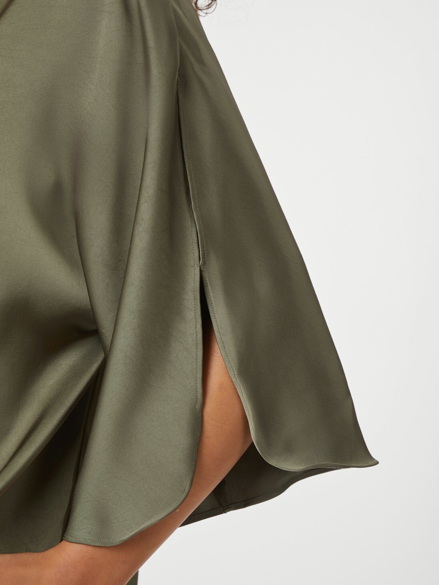 Liora Heavy Sateen Blouse - Cold Army