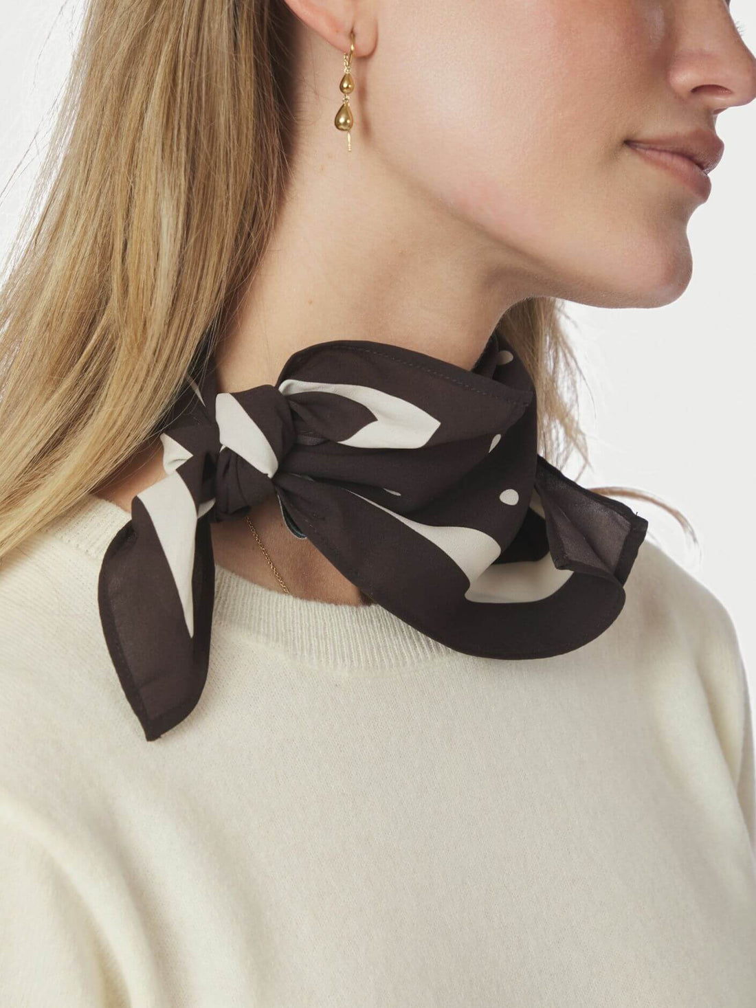 Judy dot Scarf - Dark brown