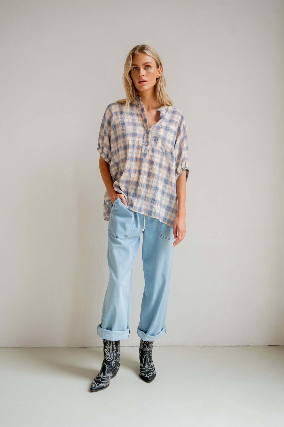 S26F1822 - Blue Check