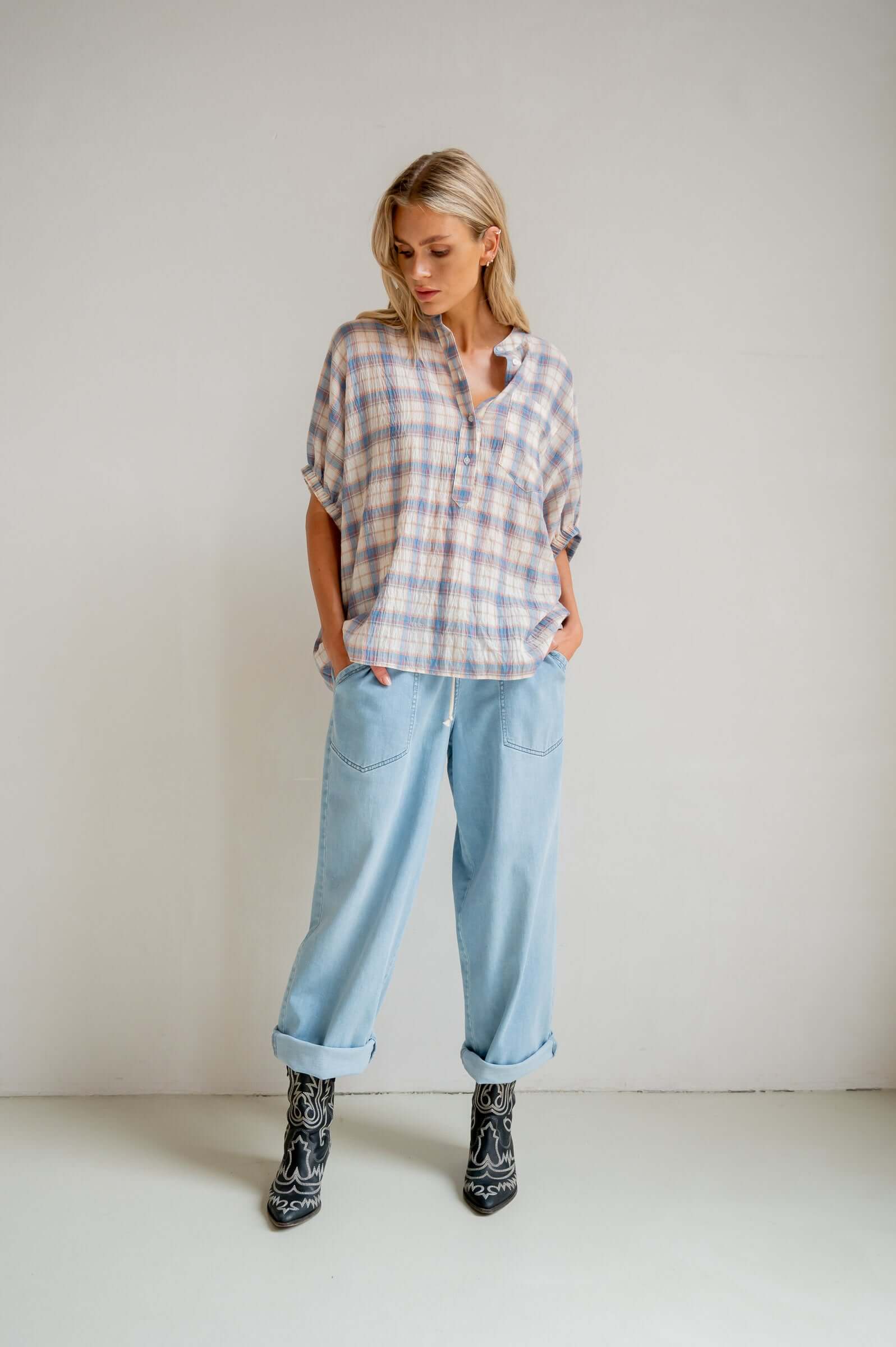 S26F1822 - Blue Check