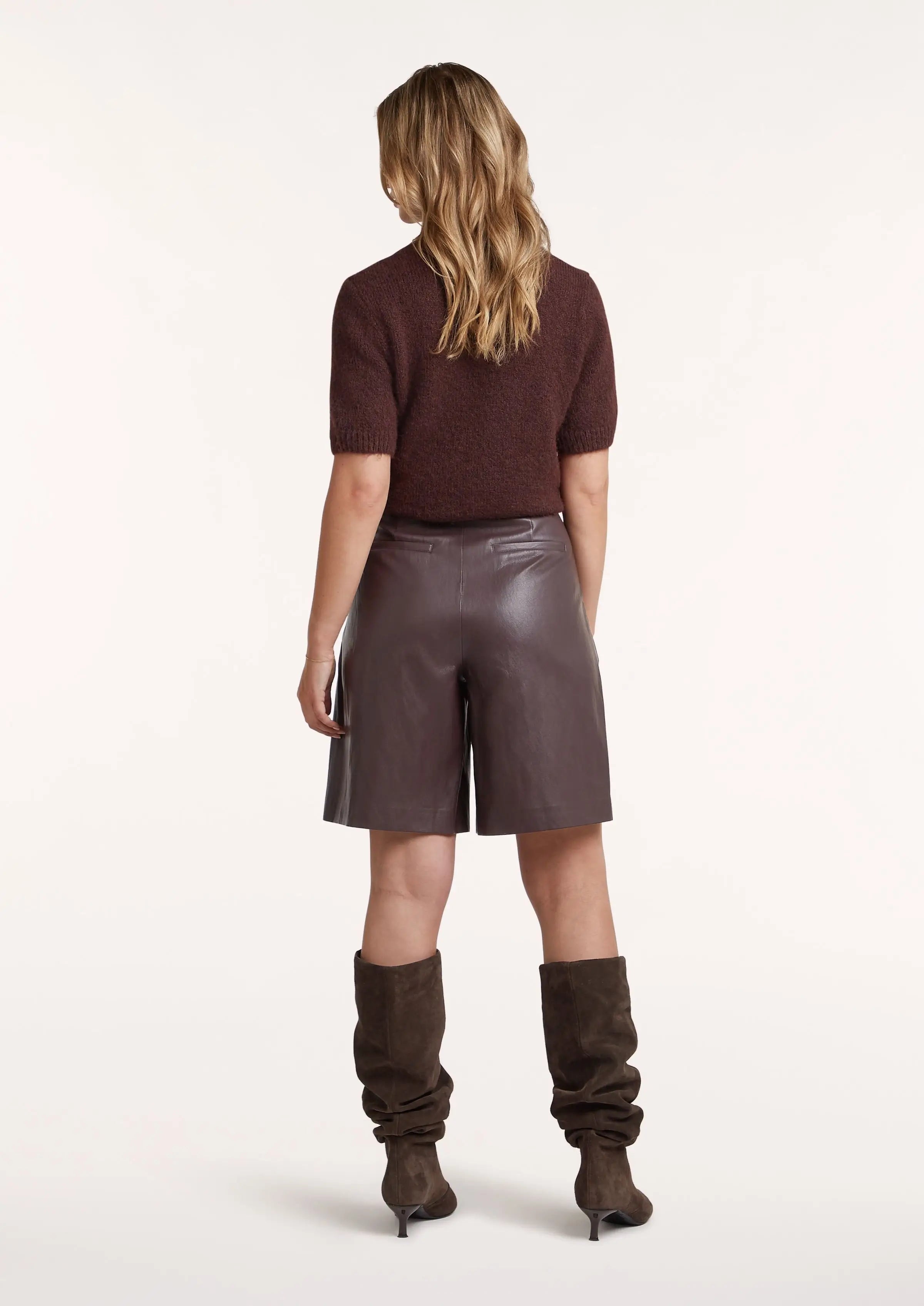 Phebe Short – Barockrot