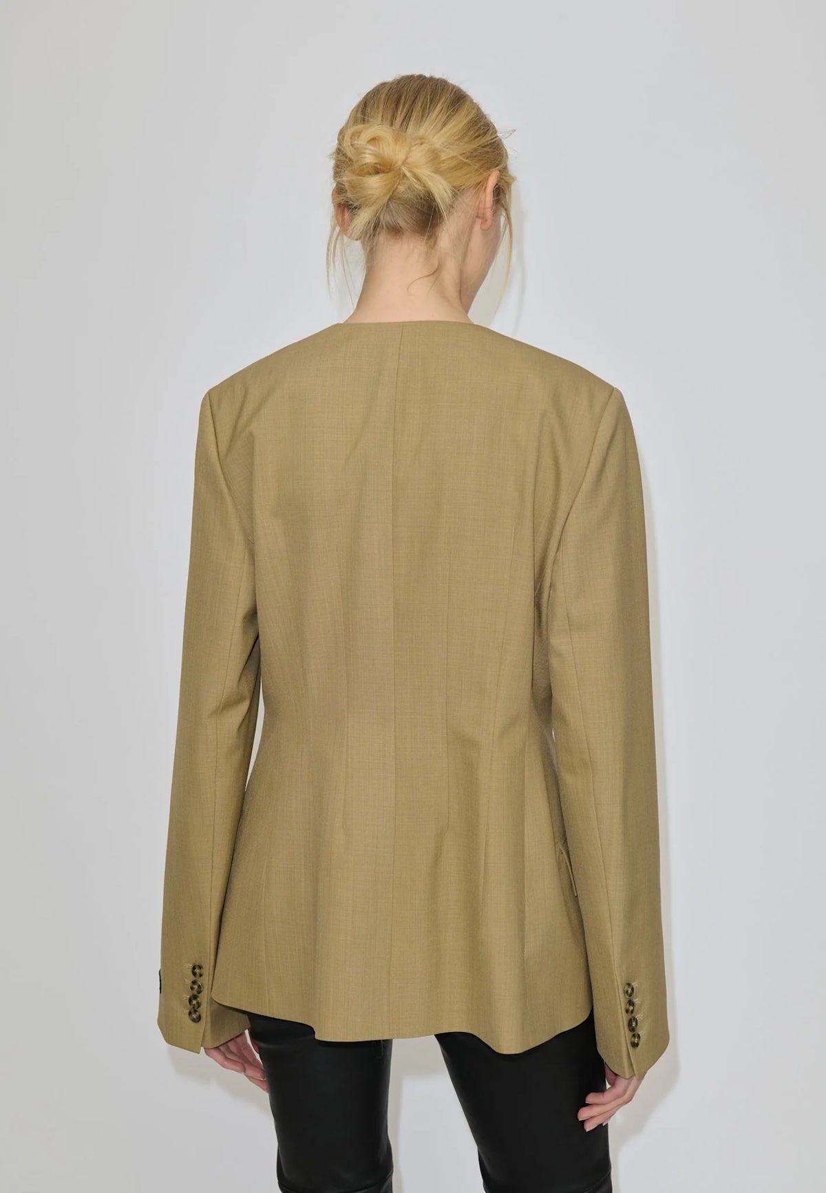 Robyn Fitted Blazer - Taupe