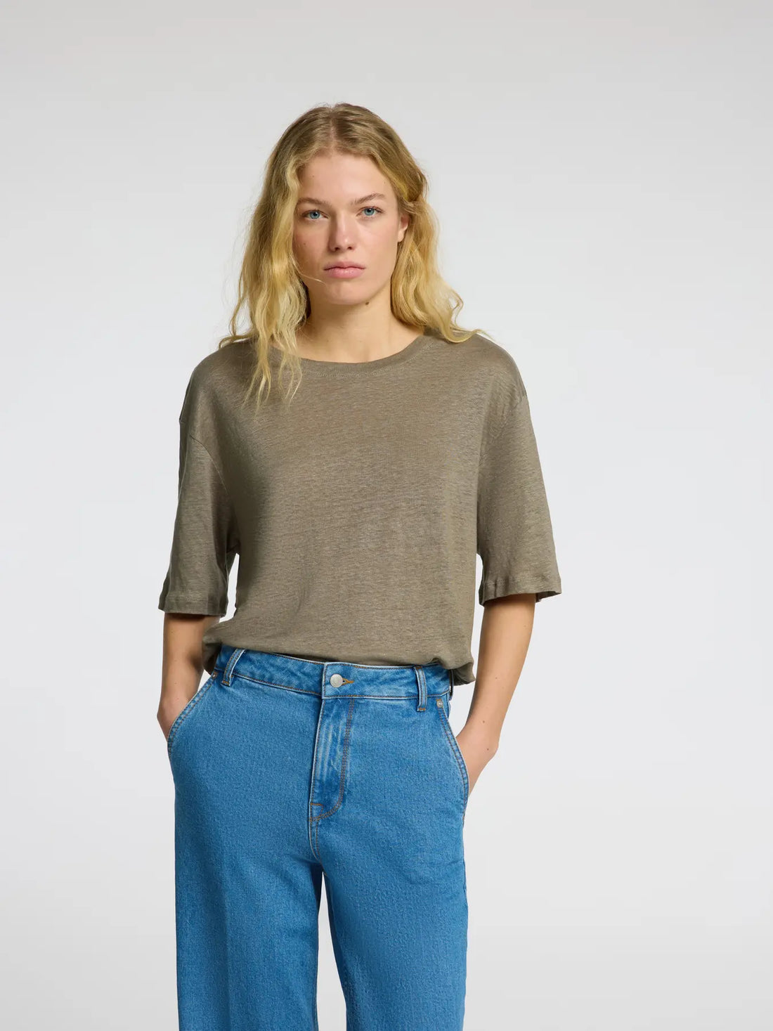 Vilja Linen SS Tee - Vetiver