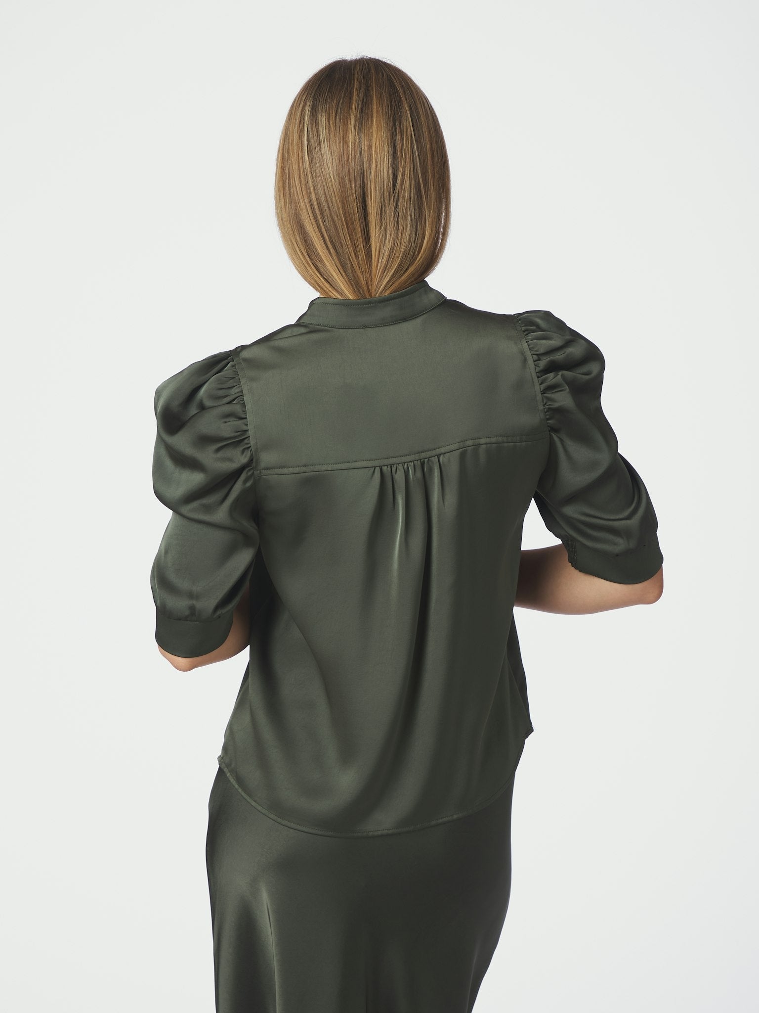 Roella Heavy Sateen Blouse - Deep Green