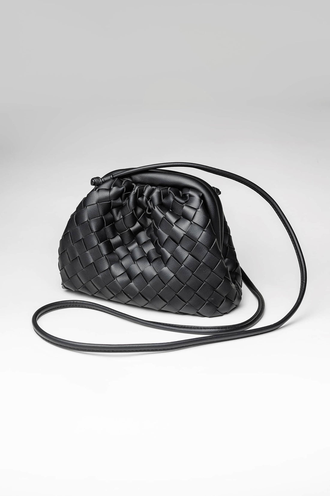 Dumpling Braided Bag - Black